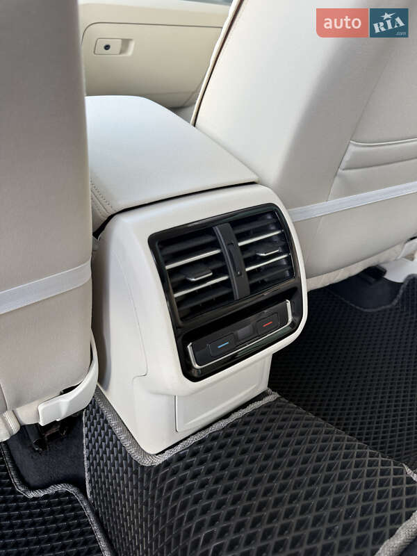 Універсал Volkswagen Passat 2018 в Вінниці