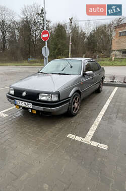 Седан Volkswagen Passat 1992 в Віньківцях