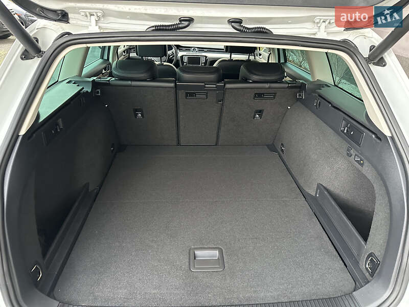 Универсал Volkswagen Passat 2017 в Львове