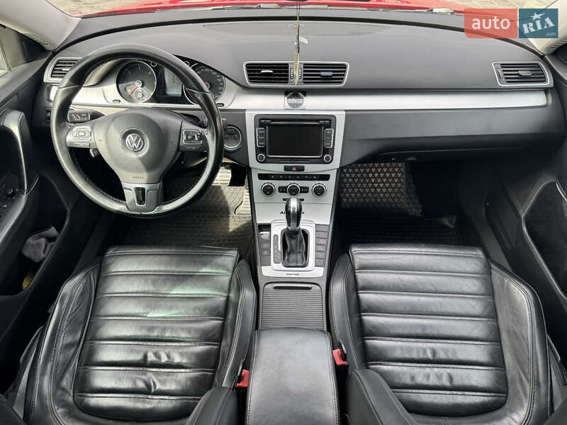 Универсал Volkswagen Passat 2014 в Черкассах