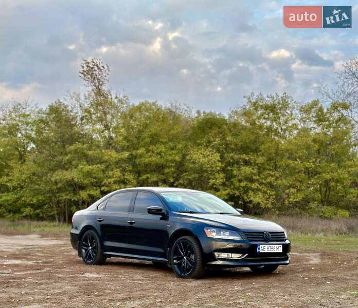 Седан Volkswagen Passat 2015 в Днепре