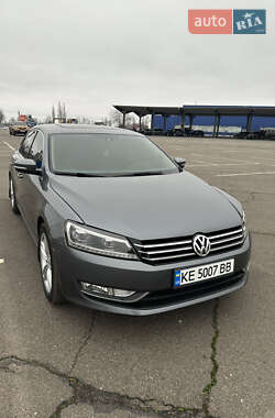 Седан Volkswagen Passat 2014 в Кривом Роге