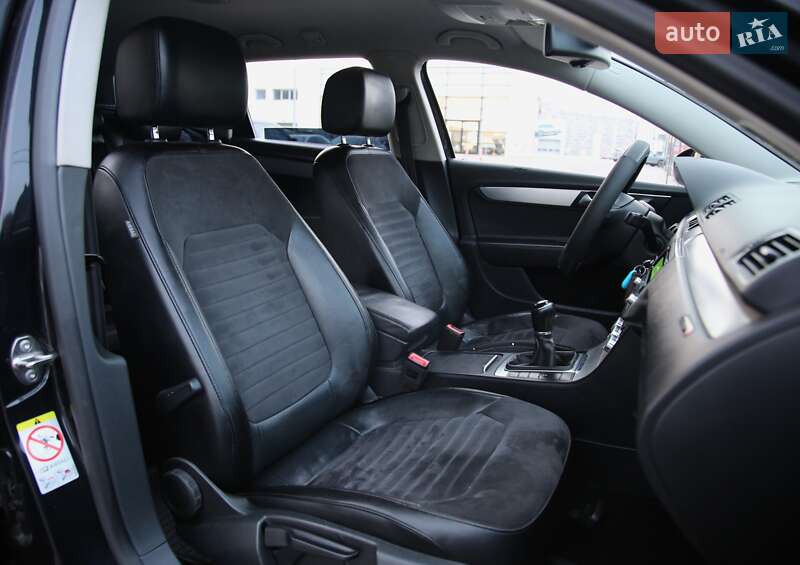 Универсал Volkswagen Passat 2013 в Харькове