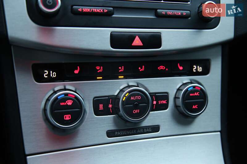 Универсал Volkswagen Passat 2013 в Харькове