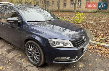 Универсал Volkswagen Passat 2011 в Одессе