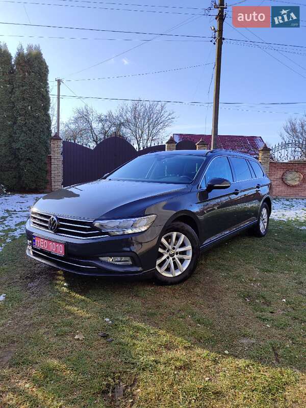 Volkswagen Passat 2021