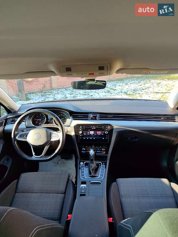 Универсал Volkswagen Passat 2021 в Луцке фото 26 Универсал Volkswagen Passat 2021 в Луцке