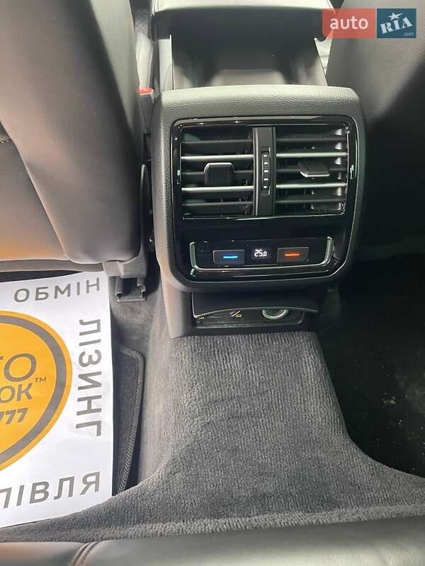 Седан Volkswagen Passat 2015 в Ужгороде фото 15 Седан Volkswagen Passat 2015 в Ужгороде