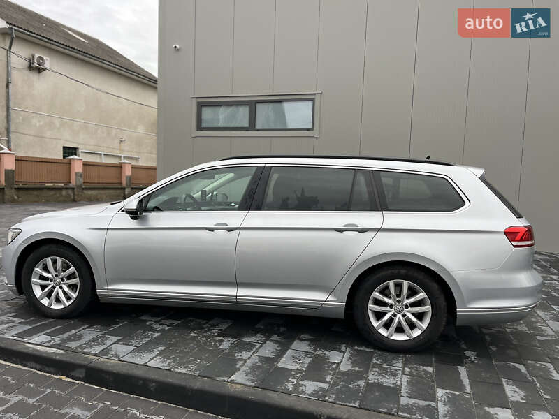 Универсал Volkswagen Passat 2014 в Золочеве
