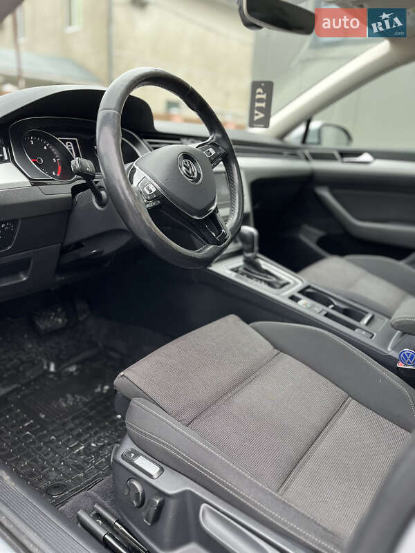 Универсал Volkswagen Passat 2014 в Золочеве