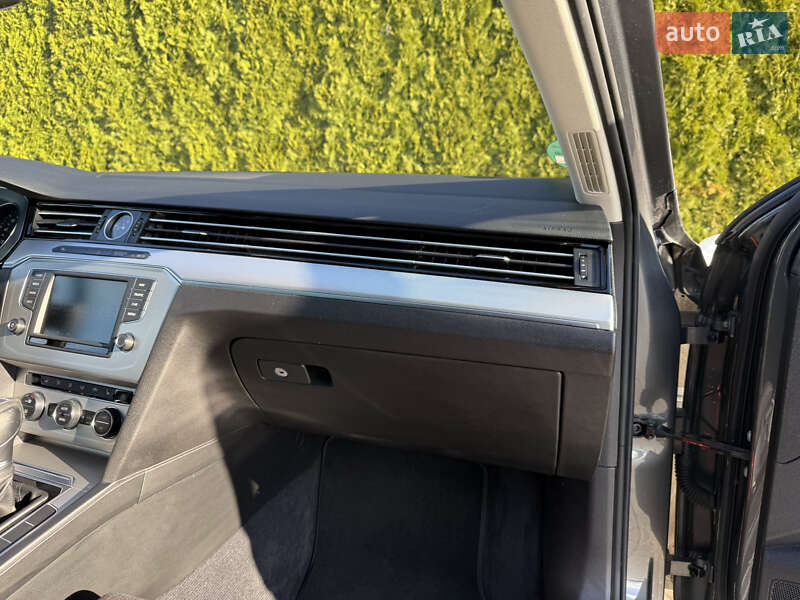 Универсал Volkswagen Passat 2016 в Стрые фото 37 Универсал Volkswagen Passat 2016 в Стрые