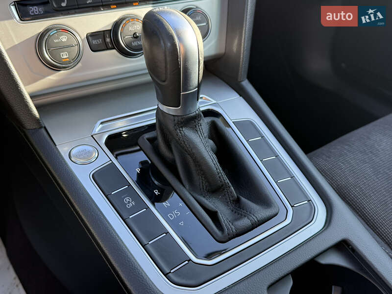 Универсал Volkswagen Passat 2016 в Стрые фото 62 Универсал Volkswagen Passat 2016 в Стрые