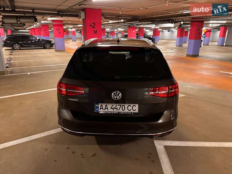 Универсал Volkswagen Passat 2018 в Киеве