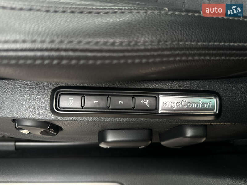 Седан Volkswagen Passat 2018 в Киеве