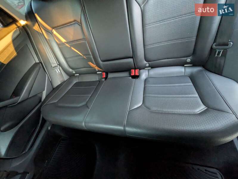 Седан Volkswagen Passat 2015 в Полтаве