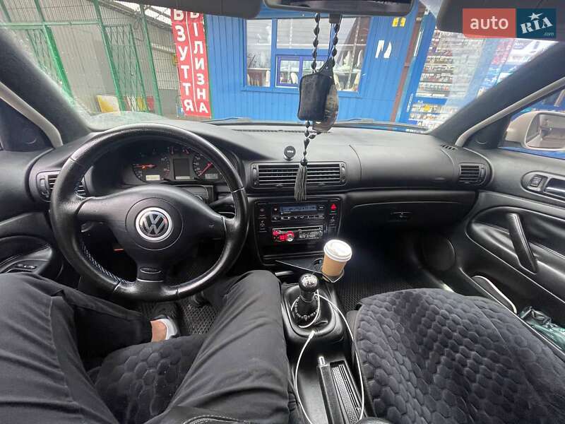 Седан Volkswagen Passat 1999 в Києві