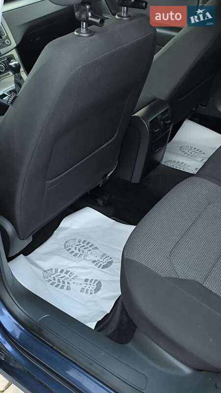 Универсал Volkswagen Passat 2011 в Черновцах фото 24 Универсал Volkswagen Passat 2011 в Черновцах