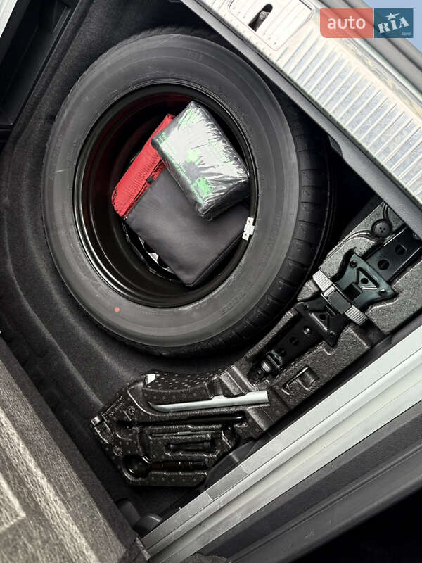 Универсал Volkswagen Passat 2021 в Луцке фото 31 Универсал Volkswagen Passat 2021 в Луцке