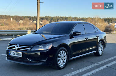 Седан Volkswagen Passat 2013 в Києві
