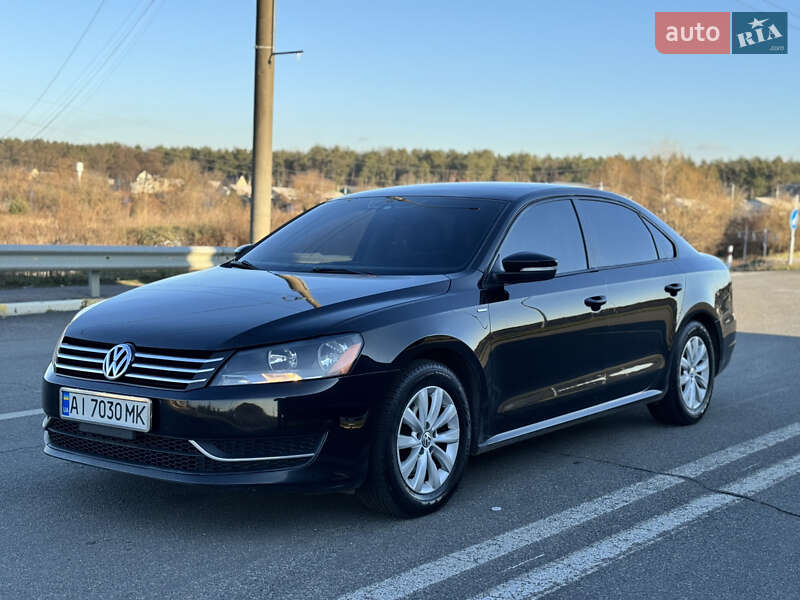 Седан Volkswagen Passat 2013 в Киеве