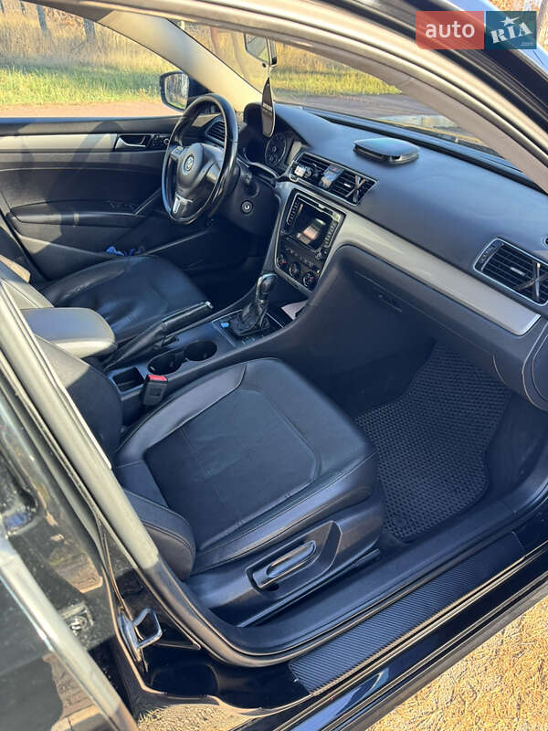 Седан Volkswagen Passat 2013 в Киеве