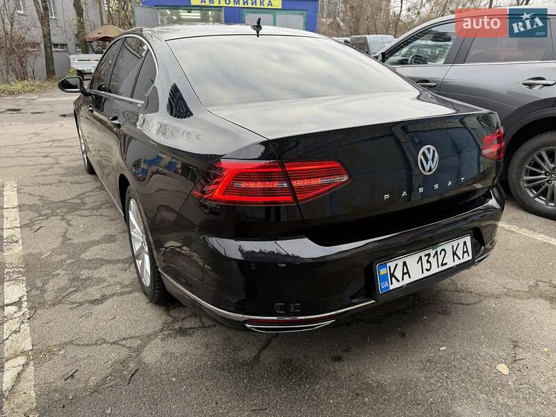 Седан Volkswagen Passat 2018 в Киеве фото 2 Седан Volkswagen Passat 2018 в Киеве