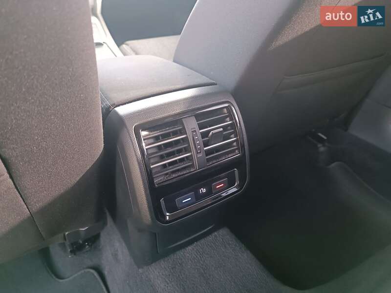 Универсал Volkswagen Passat 2016 в Стрые