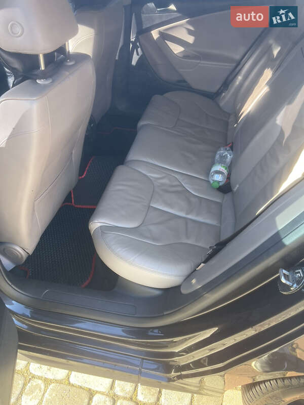 Универсал Volkswagen Passat 2010 в Самборе