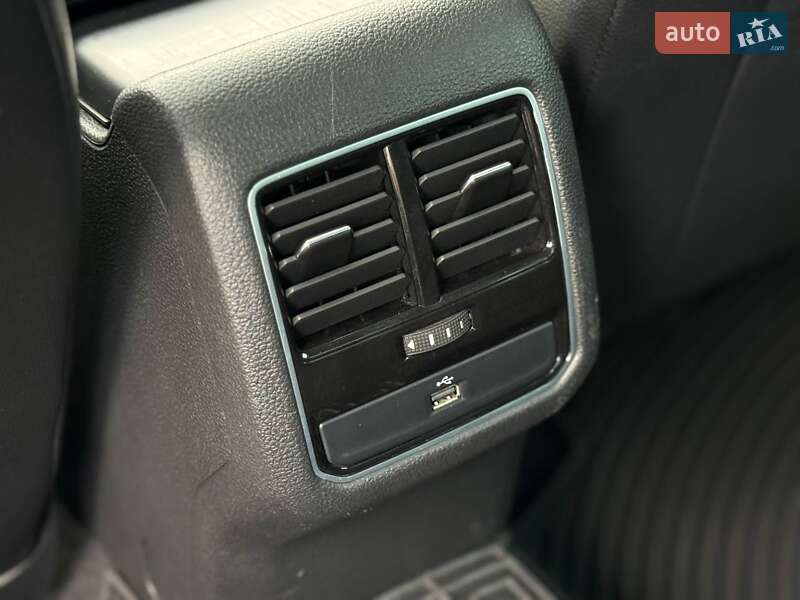 Седан Volkswagen Passat 2016 в Кривом Роге