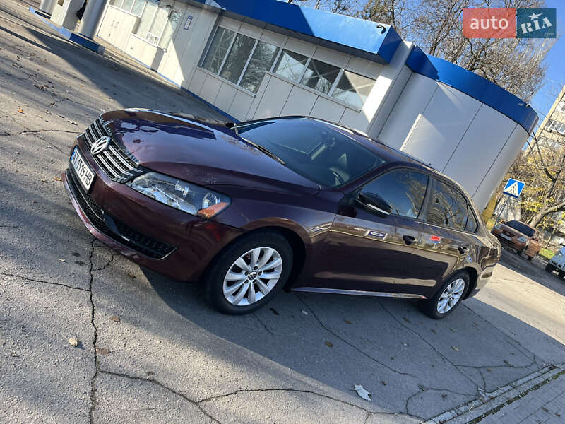 Седан Volkswagen Passat 2014 в Запорожье