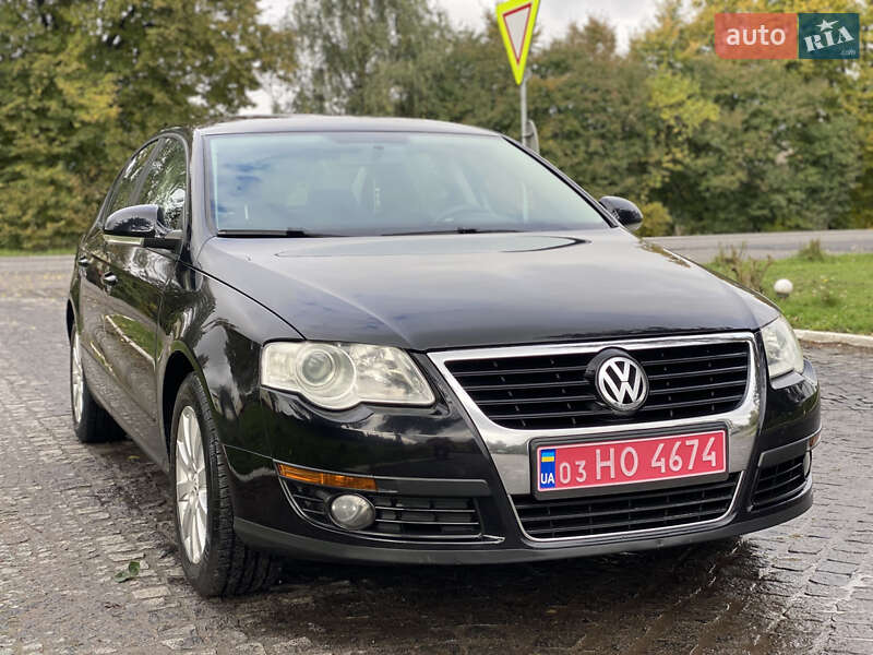 Седан Volkswagen Passat 2009 в Староконстантинове