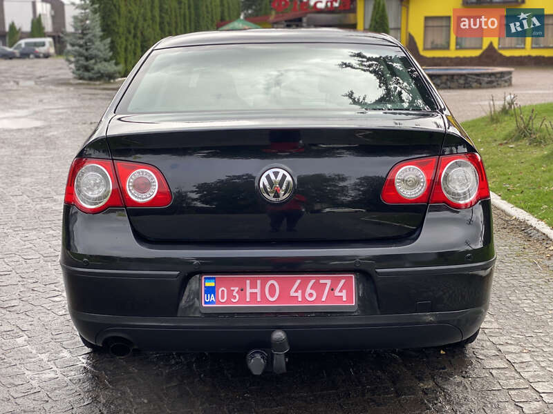 Седан Volkswagen Passat 2009 в Староконстантинове