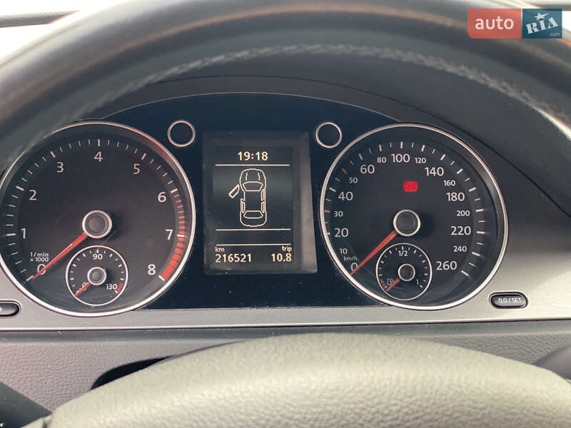 Седан Volkswagen Passat 2009 в Староконстантинове