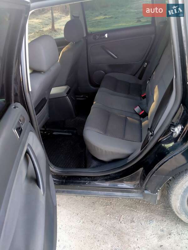 Универсал Volkswagen Passat 2005 в Житомире