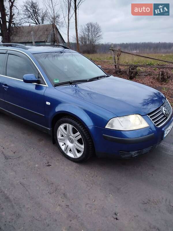 Универсал Volkswagen Passat 2003 в Житомире
