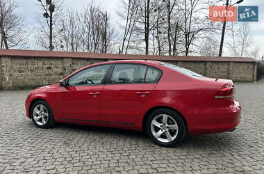 Седан Volkswagen Passat 2013 в Чернівцях