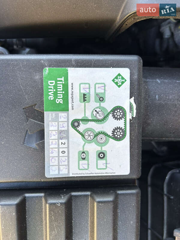 Седан Volkswagen Passat 2013 в Черновцах