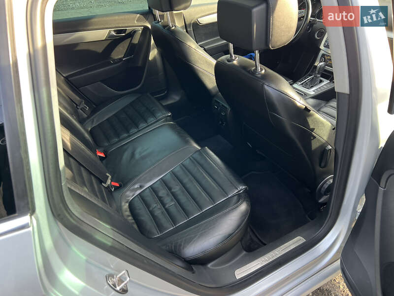 Универсал Volkswagen Passat 2011 в Киеве