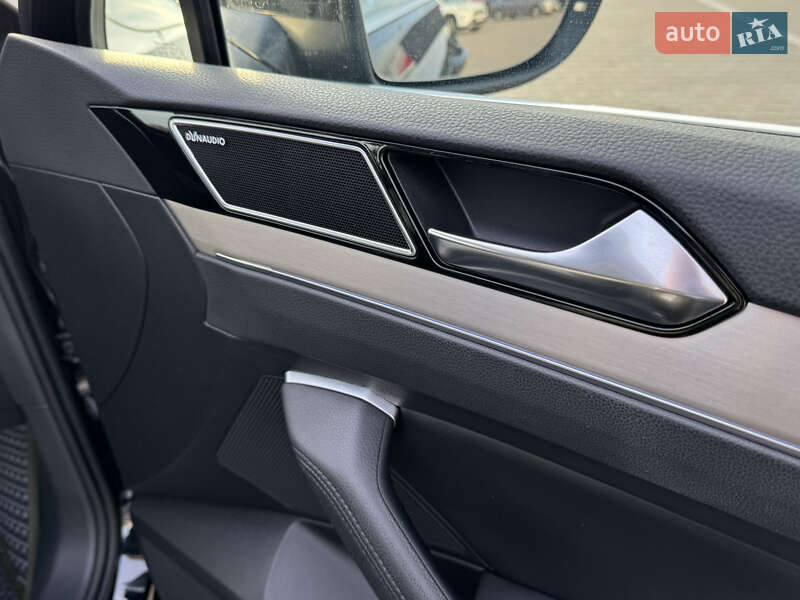 Универсал Volkswagen Passat 2018 в Софиевской Борщаговке фото 27 Универсал Volkswagen Passat 2018 в Софиевской Борщаговке