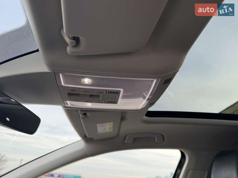 Универсал Volkswagen Passat 2018 в Софиевской Борщаговке фото 54 Универсал Volkswagen Passat 2018 в Софиевской Борщаговке