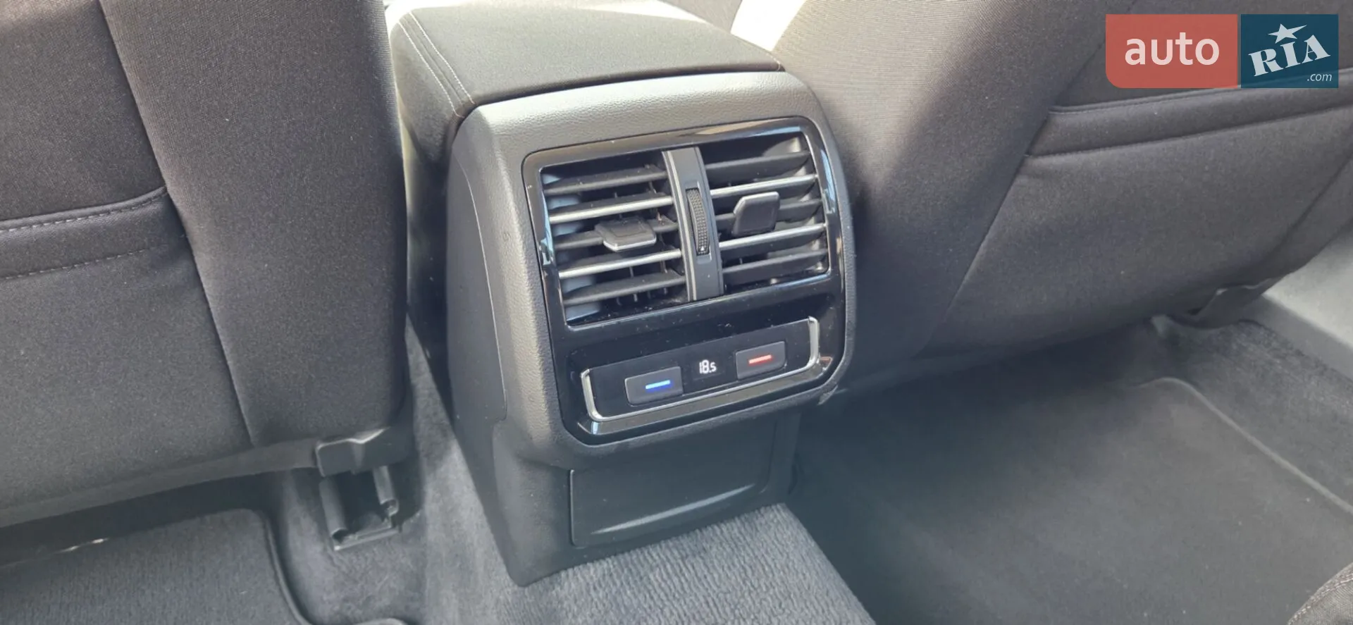 2016 Volkswagen Passat - мініатюра 17