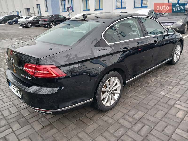 Седан Volkswagen Passat 2017 в Львове