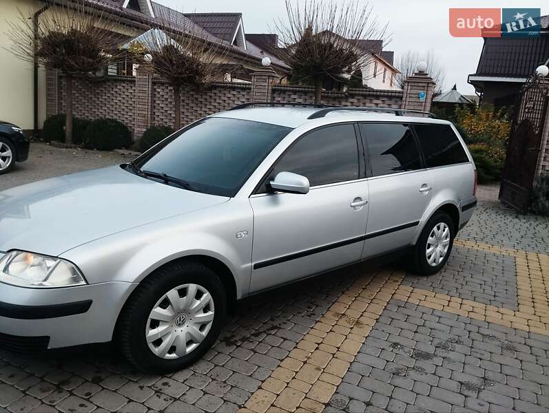 Універсал Volkswagen Passat 2002 в Тульчині