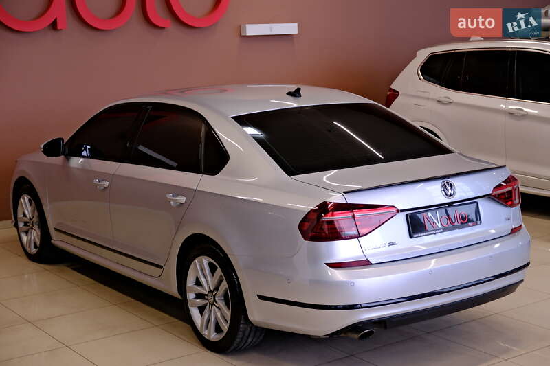 Седан Volkswagen Passat 2017 в Одесі