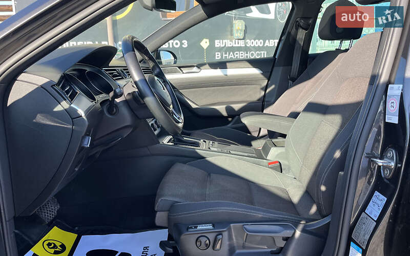 Универсал Volkswagen Passat 2019 в Стрые