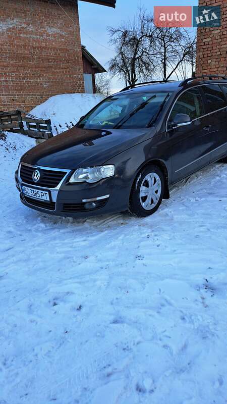 Универсал Volkswagen Passat 2008 в Городке