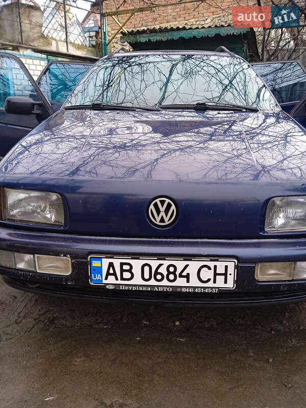 Универсал Volkswagen Passat 1992 в Томашполе