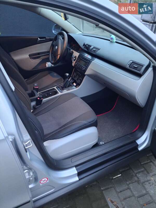 Седан Volkswagen Passat 2005 в Жмеринке