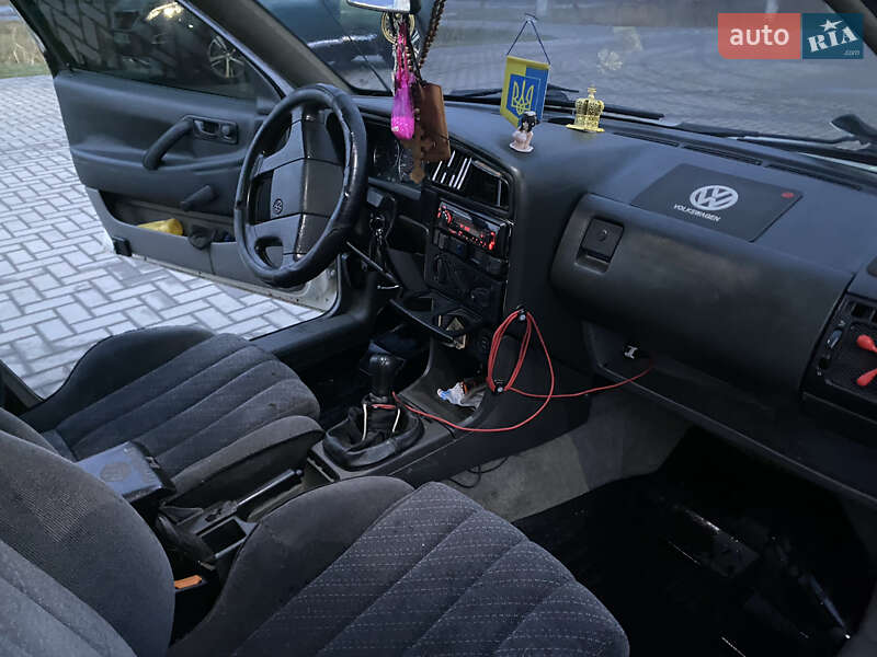 Седан Volkswagen Passat 1991 в Шепетівці