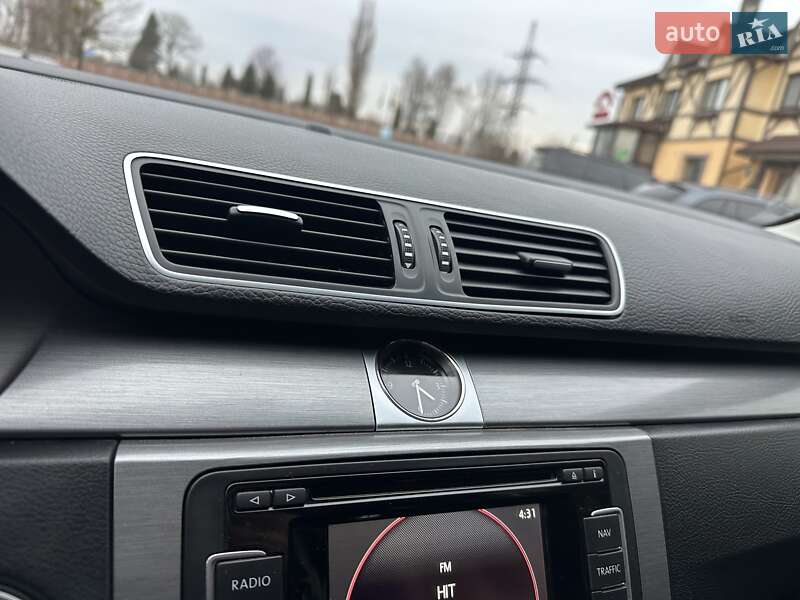 Универсал Volkswagen Passat 2014 в Хмельницком